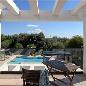4 bedroom villa with pool, Chalikounas, sleeps 8